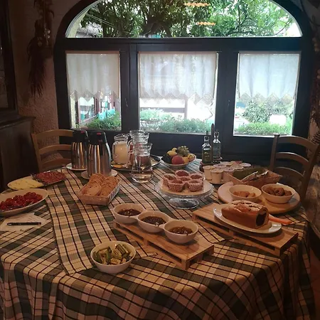 Barone Antonio Negri Farm stay *